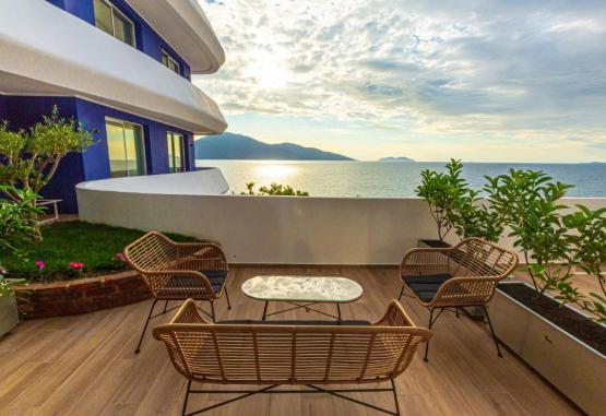 Regina Blu  Vlore Regiunea Albania