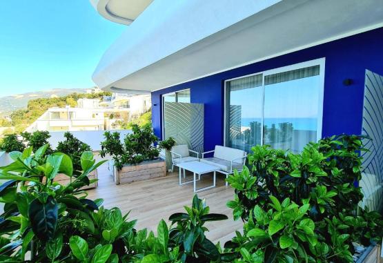 Regina Blu  Vlore Regiunea Albania