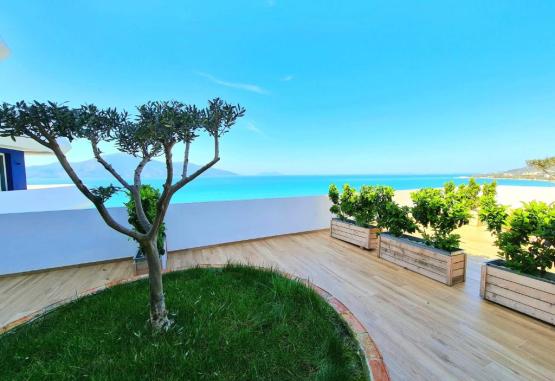 Regina Blu  Vlore Regiunea Albania