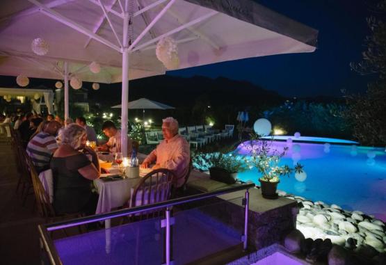 Restia Suites  Insula Corfu Grecia