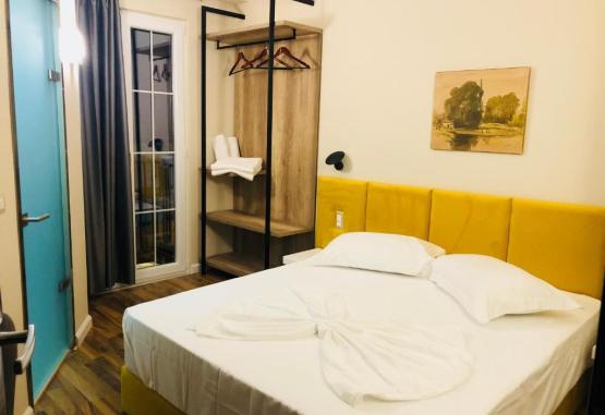 Ruby Palace  Vlore Regiunea Albania