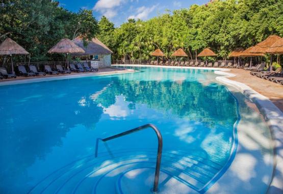 Sandos Caracol Eco Resort  Cancun si Riviera Maya Mexic