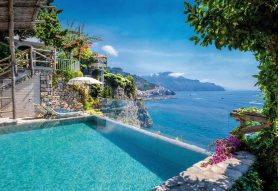 Santa Caterina  Amalfi Italia