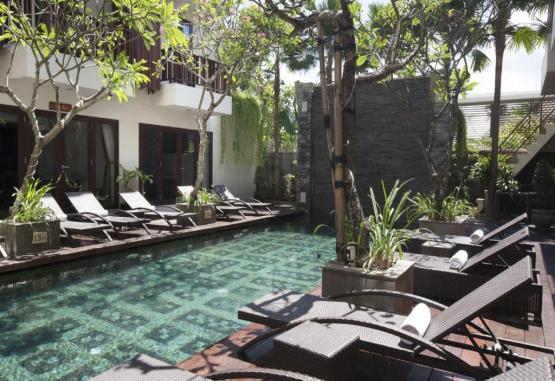 Sense Hotel Seminyak  Bali Indonezia