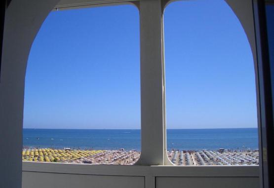 Spiaggia Marconi  Rimini Italia