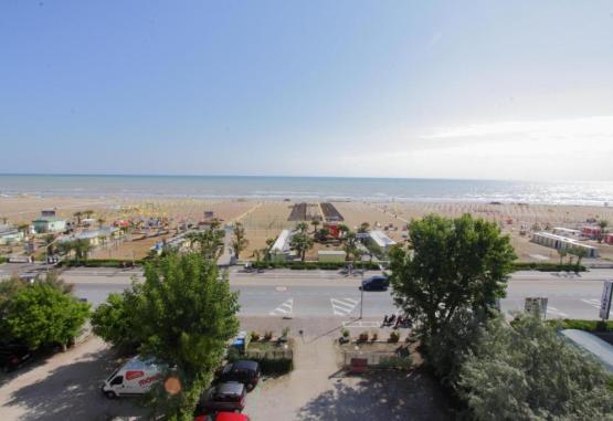 Spiaggia Marconi  Rimini Italia