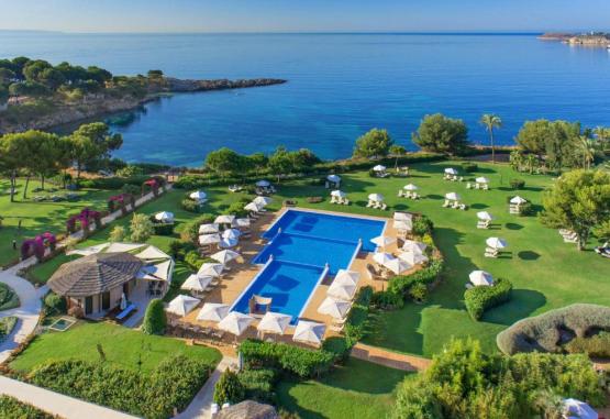 The St. Regis Mardavall Mallorca Resort  Regiunea Mallorca Spania