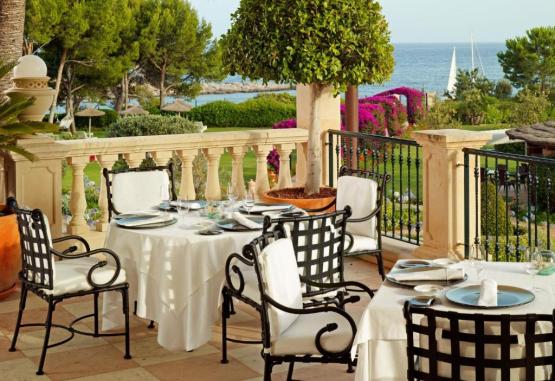 The St. Regis Mardavall Mallorca Resort  Regiunea Mallorca Spania