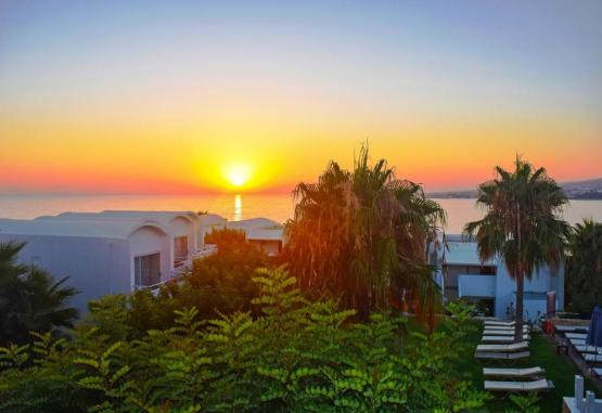 Theo Sunset Bay Holiday Village 4* Paphos Cipru
