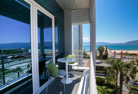 Vlora International  Vlore Regiunea Albania