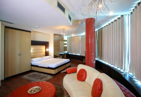 Vlora International  Vlore Regiunea Albania