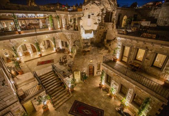 Zara Cave Hotel  Goreme Turcia