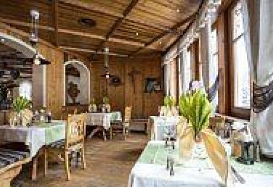 Sportiv-Hotel Mittagskogel St. Leonhard im Pitztal Austria