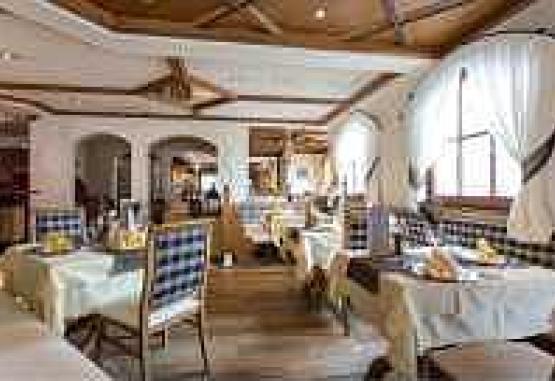 Sportiv-Hotel Mittagskogel St. Leonhard im Pitztal Austria