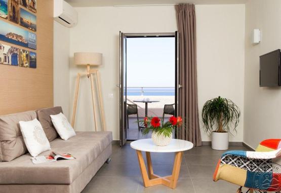 SUNDANCE APARTMENTS &amp; SUITES  Heraklion Grecia