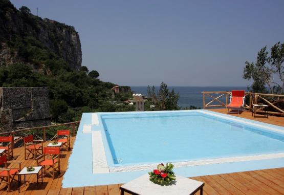 Hotel and Resort Le Axidie Vico  Sorrento Italia