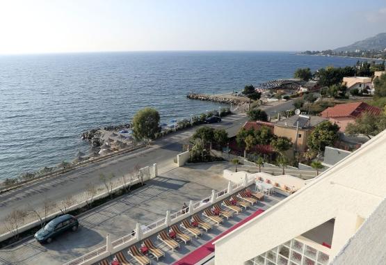 Hotel Picasso (Radhime Vlore)  Albania Regiunea Albania