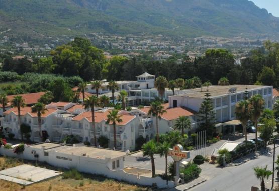 L.A. HOTEL AND RESORT  Kyrenia Cipru