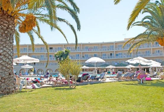 MESSONGHI BEACH HOLIDAY RESORT (Moraitika) (C)  Insula Corfu Grecia