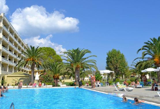 MESSONGHI BEACH HOLIDAY RESORT (Moraitika) (C)  Insula Corfu Grecia