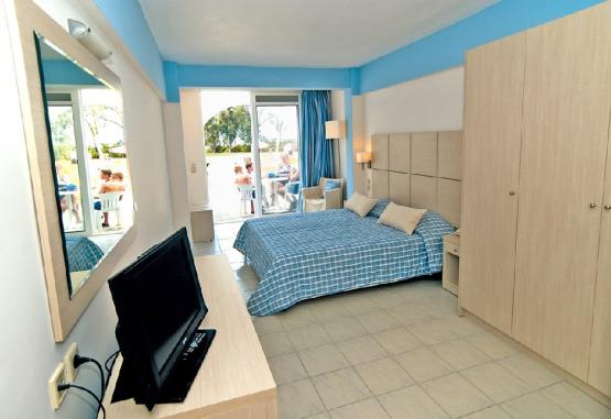 MESSONGHI BEACH HOLIDAY RESORT (Moraitika) (C)  Insula Corfu Grecia