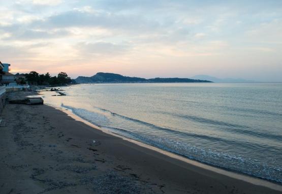 Paradise Beach (recomandat 2*+) (Argassi)  Insula Zakynthos Grecia