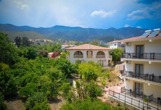 Riverside Garden Resort 4*  Kyrenia Cipru