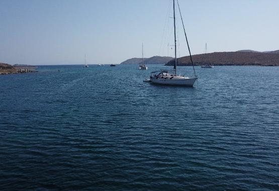 Sailing in Insulele Ciclade   Insula Mykonos Grecia
