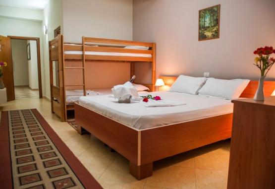 Vila Verde (Durres)  Albania Regiunea Albania