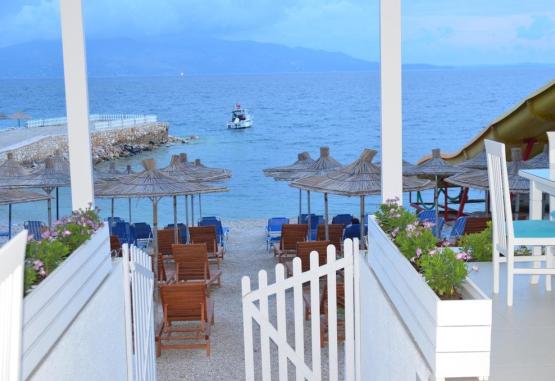 VILA E BARDHE (SARANDE)  Albania Regiunea Albania