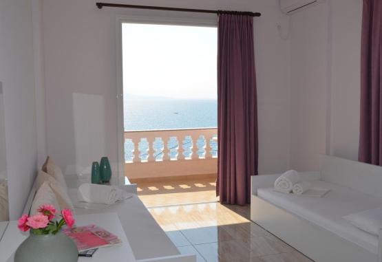VILA E BARDHE (SARANDE)  Albania Regiunea Albania