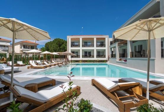 Mirablue Luxury Residences  Pefkochori Grecia