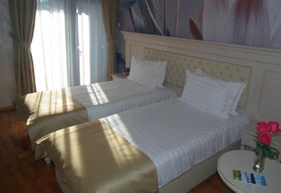 Park Luxury Rooms-NOU!!!  Predeal Romania