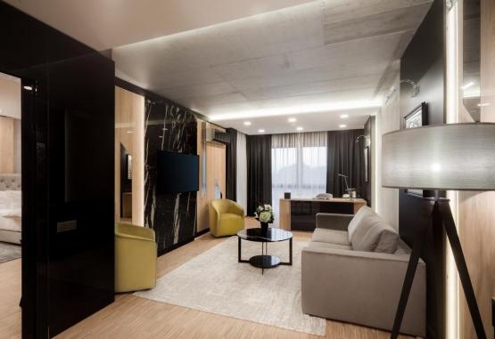Platinia  Cluj Napoca Romania