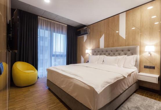 Platinia  Cluj Napoca Romania