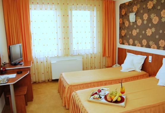SILVER HOTEL CONFERENCE SI SPA  Oradea Romania