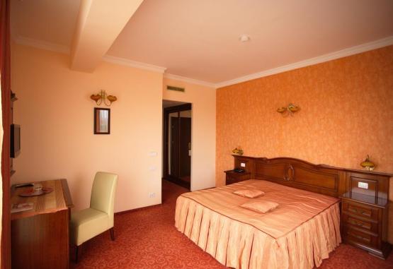 PRESIDENT 4*  Bacau Romania