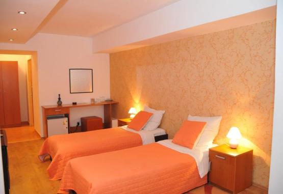 STUDIO 3*  Bacau Romania