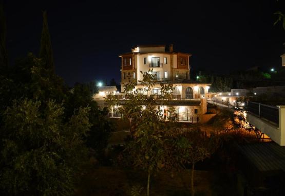 Kemerli Konak Boutique  Kyrenia Cipru