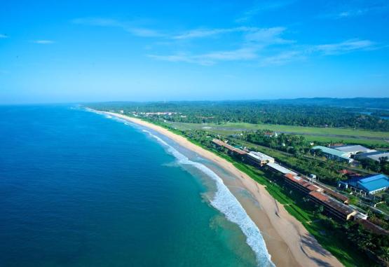 Long Beach Resort  Sri Lanka 