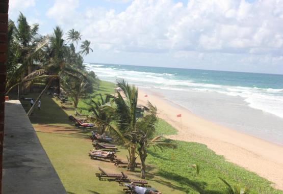 Long Beach Resort  Sri Lanka 