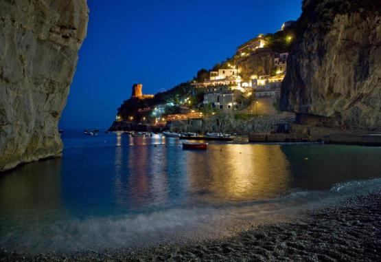 Onda Verde  Praiano Italia