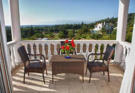 Rebeccas Village Hotel  Insula Corfu Grecia