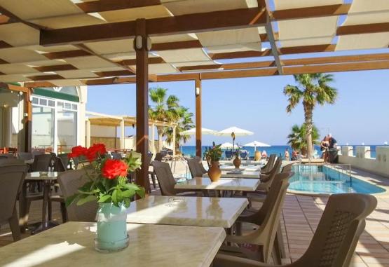 Seafront Apartments  Rethymno Grecia