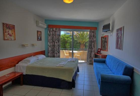 Seafront Apartments  Rethymno Grecia