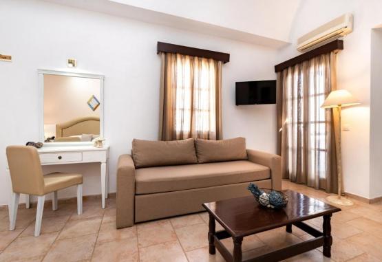 Scorpios Beach Hotel  Insula Santorini Grecia