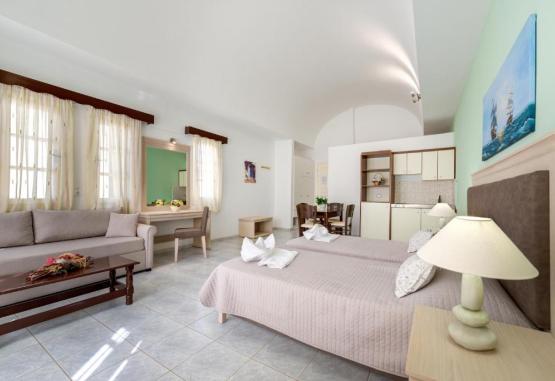 Scorpios Beach Hotel  Insula Santorini Grecia