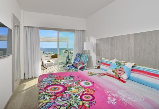 Sol Beach House Ibiza - Adults Only  Santa Eulalia Spania