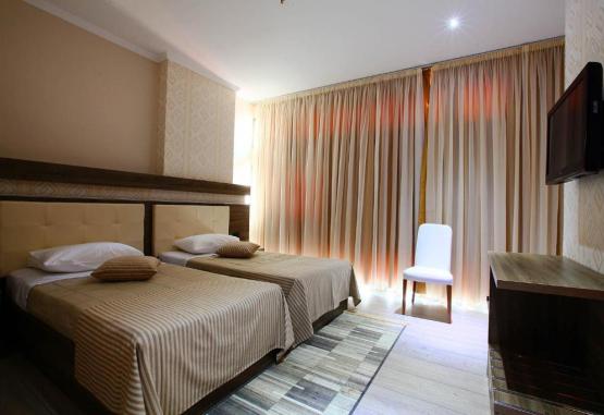Partner  Vlore Regiunea Albania