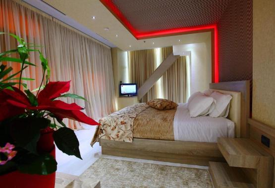 Partner  Vlore Regiunea Albania